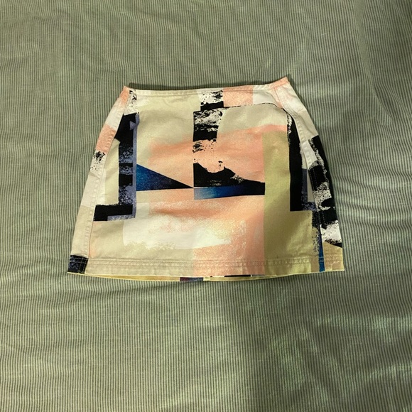 BDG Serafina Mini Skirt in Printed Pelmet - Picture 3 of 7